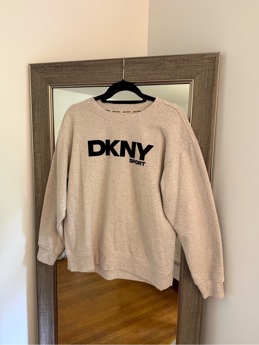 DKNY Sport women’s Crewneck Sweatshirt - Oatmeal